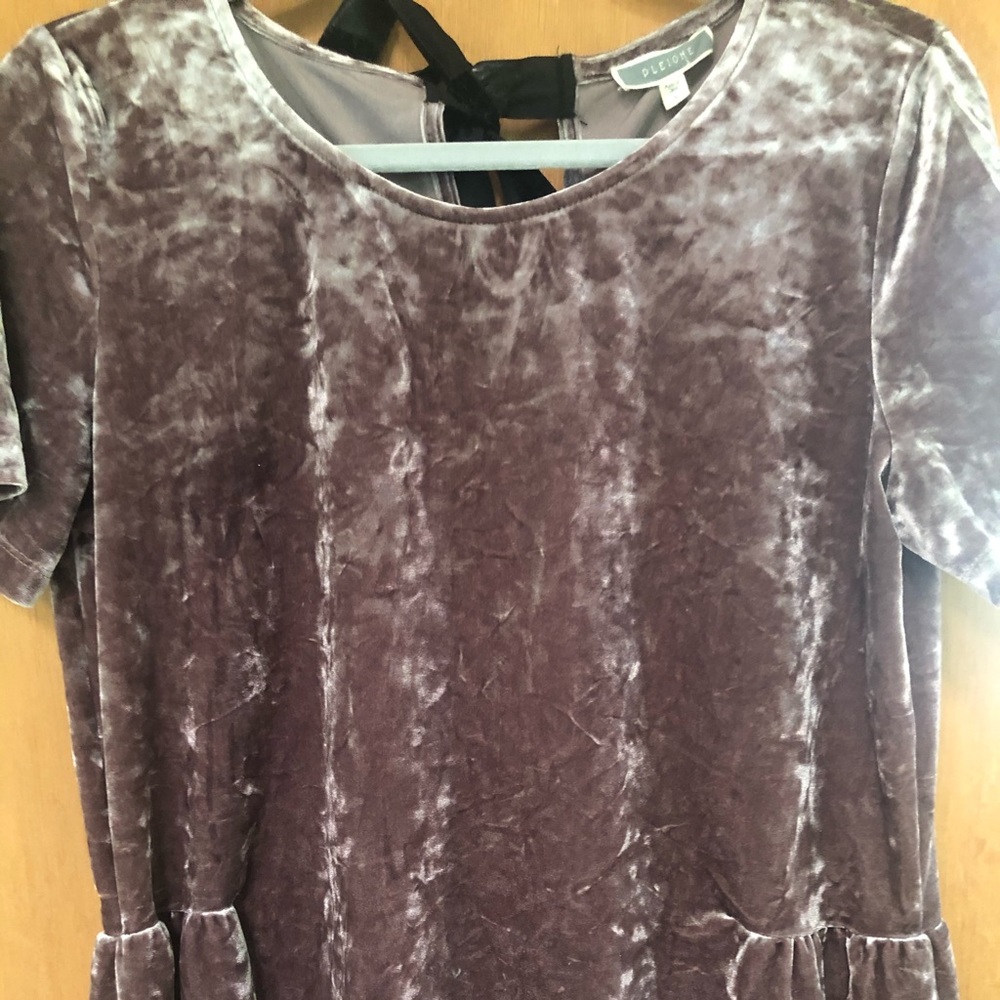 Women’s crushed velvet top